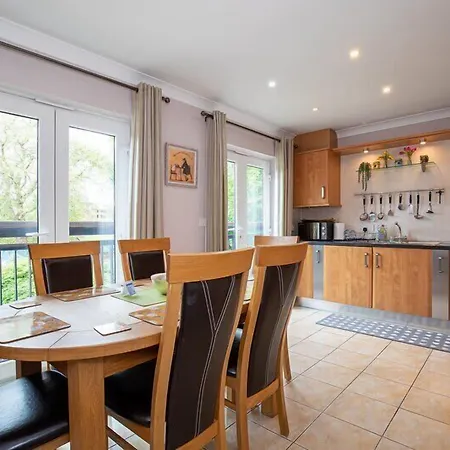 Host & - Blue Bridge View 4* York