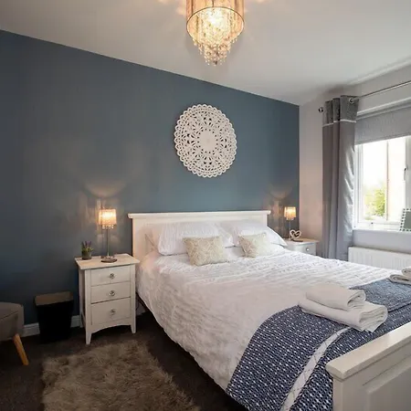 Hotel Host & - Blue Bridge View 4*