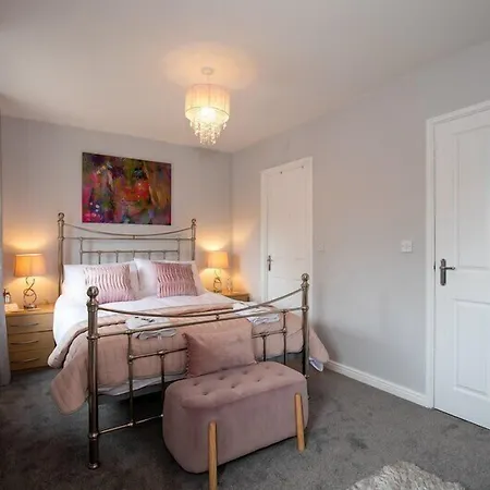 Host & - Blue Bridge View