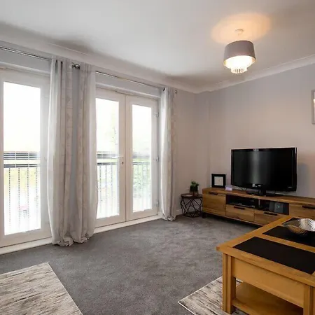 Host & - Blue Bridge View 4*