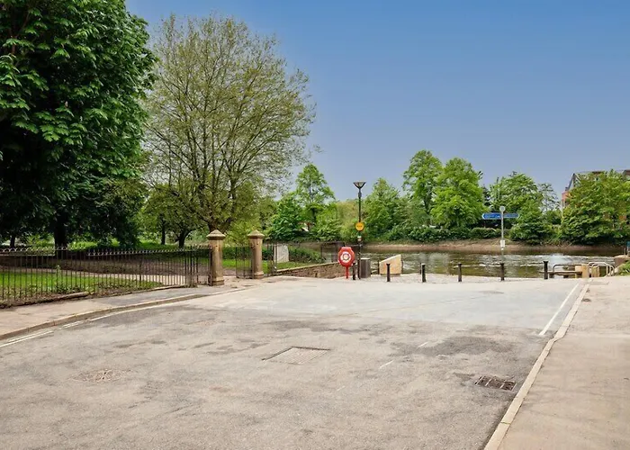 Host & - Blue Bridge View ホテル ヨーク